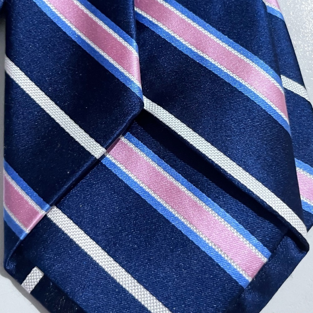Jos. A. Bank Signature Collection Men's Tie 100% Silk Blue & Pink 3 Inch Classic - Picture 3 of 3